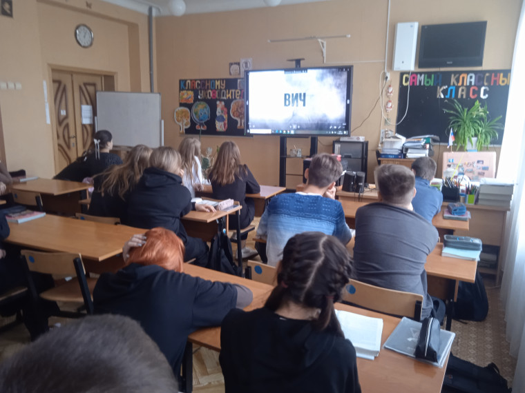 11 сентября в школе прошли уроки в рамках внеурочных занятий «Разговоры о важном» на тему «Там, где Россия»..
